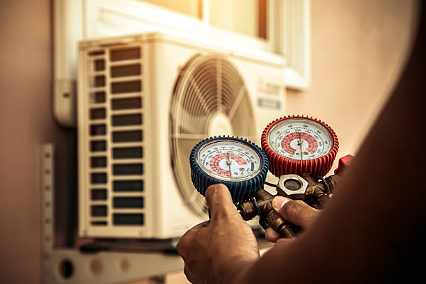 Professional Hvac technician working in Alexandria, IN